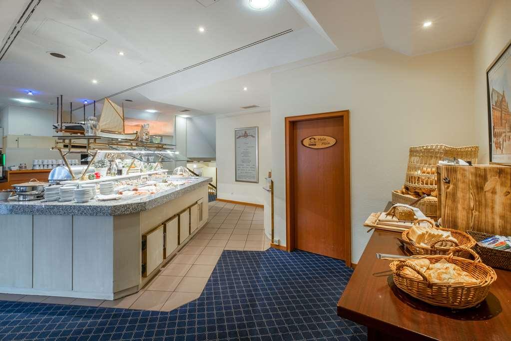 Quality Hotel, Star Inn Premium BRE المطعم الصورة