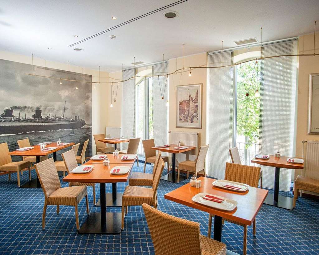 Quality Hotel, Star Inn Premium BRE المطعم الصورة